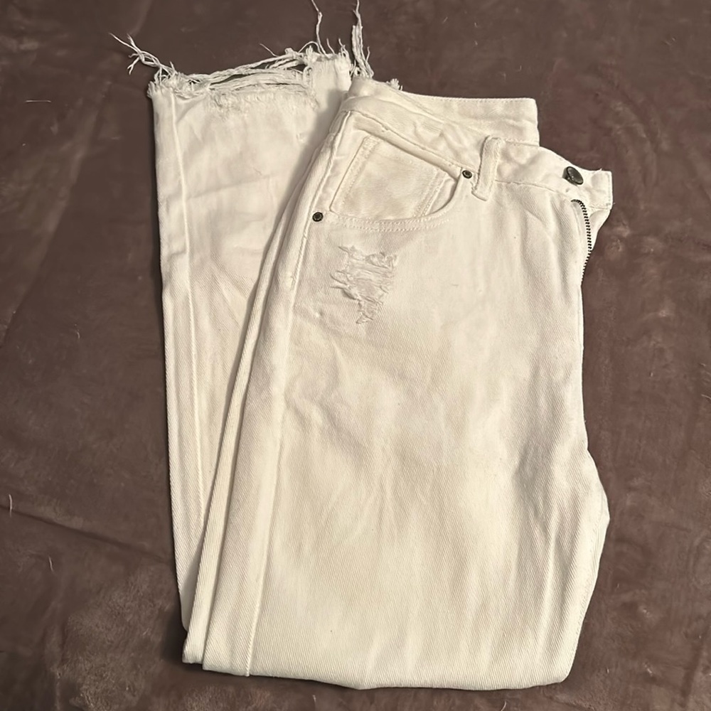 Women’s Wish List Distressed Jeans